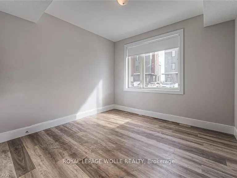54 Bridge St W #1 — Photo 8