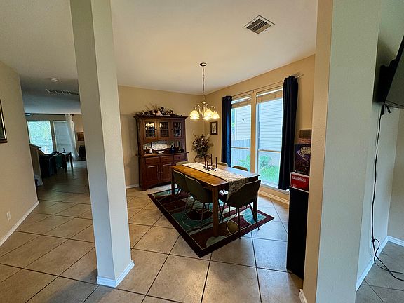Entryway - furnished