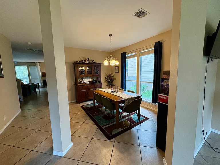 Entryway - furnished