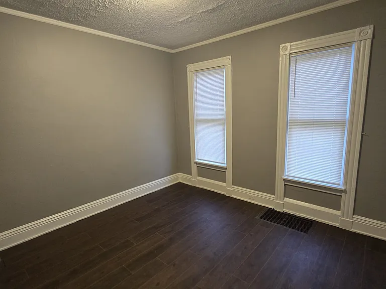 152 Frost Ave #1 — Photo 11