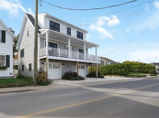 33 Lagoon Pond Rd, Tisbury, MA 02568