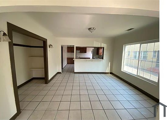 3rd image of 2539 Cincinnati St #2539