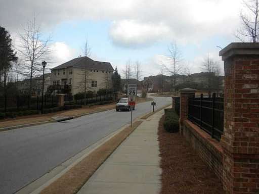 4th image of 5476 Jamerson Dr