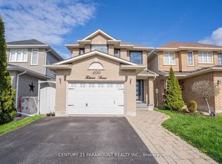 100 Fieldcrest Ave, Clarington, ON L1E 2Y9