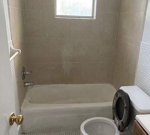 5th image of 2245 Madison St APT 107