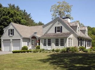 32 Jones St, Hingham, MA 02043