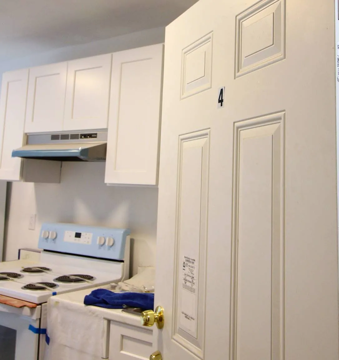 2 bed, 1.0 bath, $1,100 — Photo 2