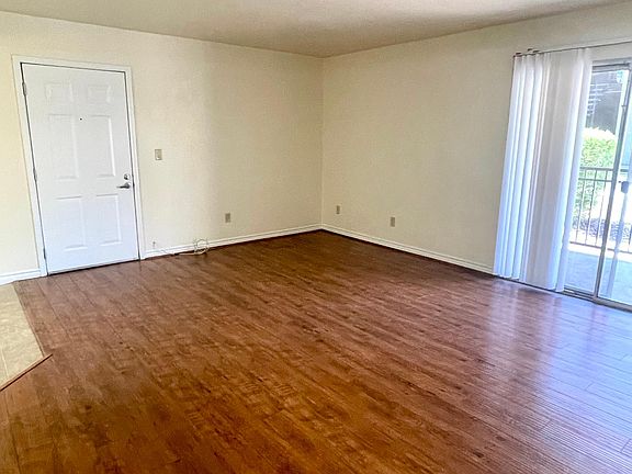 2nd image of 4470 Sandy River Dr #30755