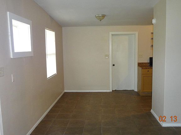 5th image of 4709 W Castlewood Dr