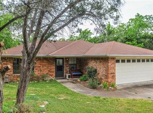 1711 Smokehouse Rd, Granbury, TX 76049