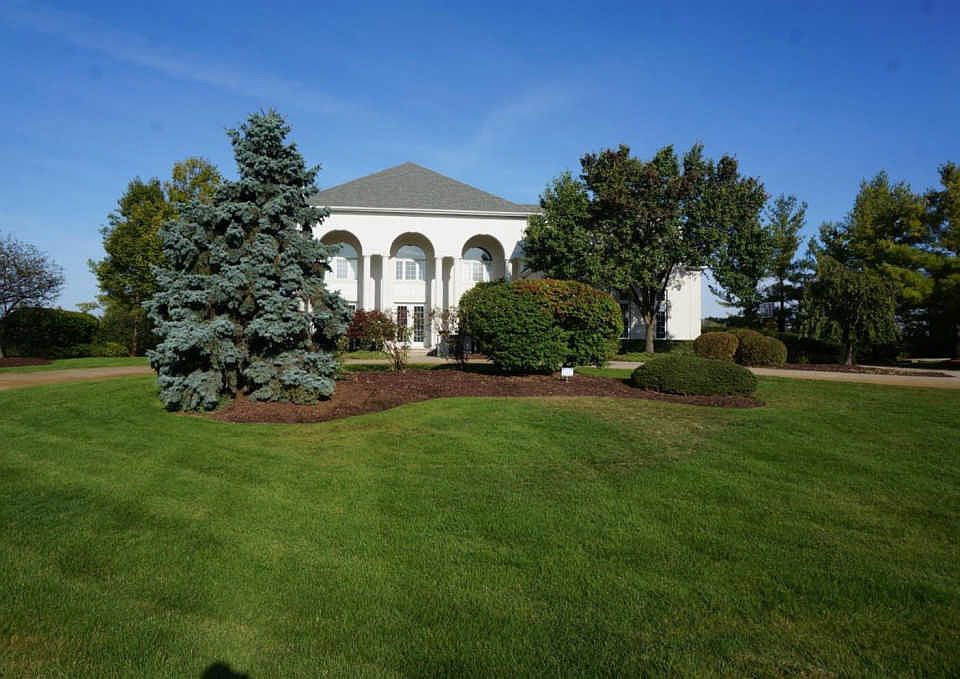 1st image of 1927 Brookview Dr