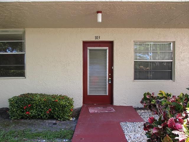 1st image of 24 Abbey Ln APT 103