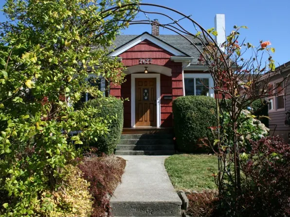 2622 Cherry St, Bellingham, WA 98225