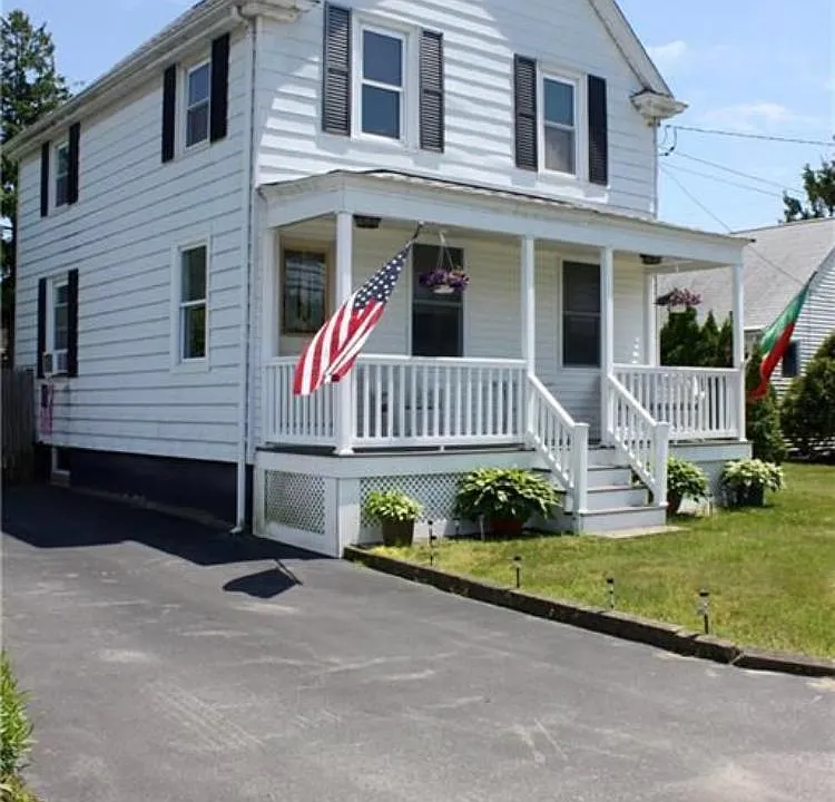 434 Metacom Ave