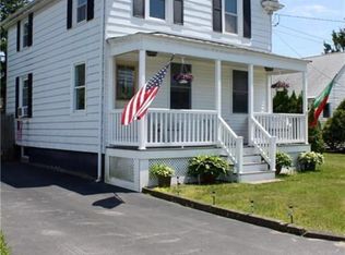 434 Metacom Ave, Bristol, RI 02809