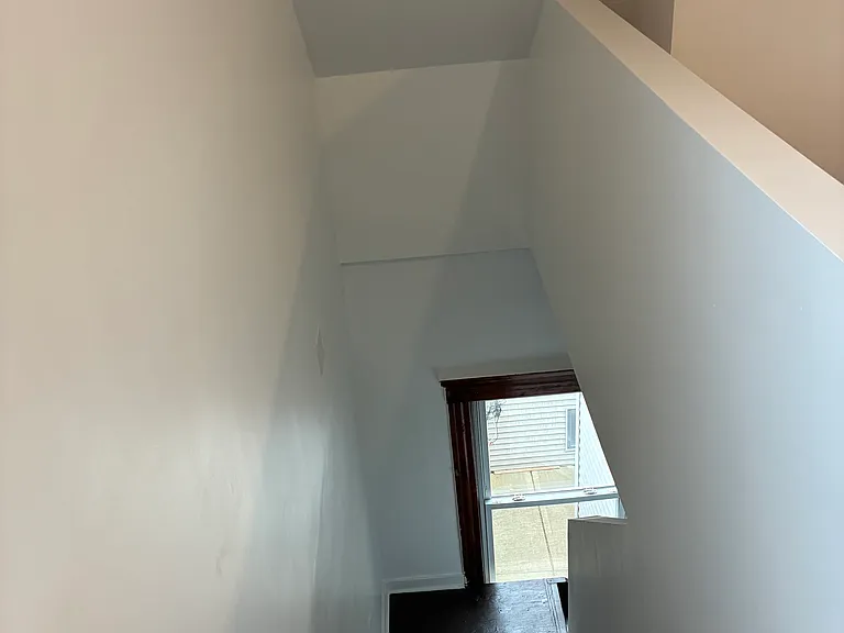 845 W 33rd Pl #2 — Photo 10