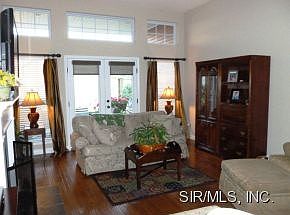 3rd image of 7033 Augusta Dr