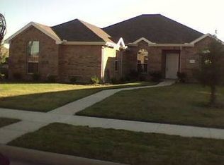 700 Meadow Springs Dr, Glenn Heights, TX 75154