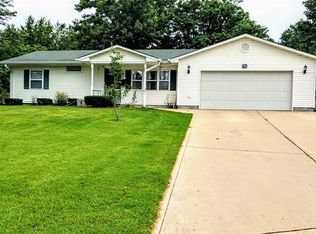 523 Mooreland Dr, New Whiteland, IN