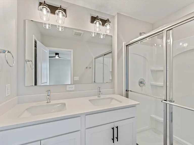 Acclaim of Woodbury Modern Living, Thoughtfully Designed — Photo 68