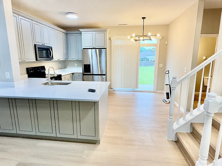 5536 Gabriels Landing Dr — Photo 1