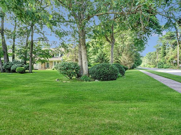 3rd image of 1288 Woodfern Ct