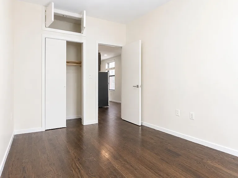 950 Nostrand Ave #2R — Photo 7