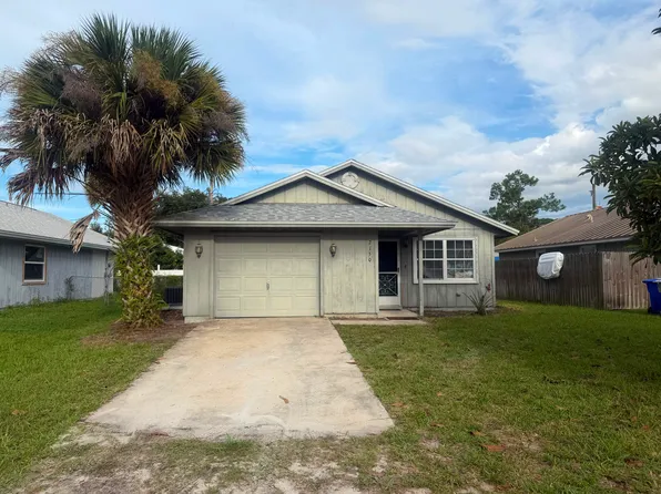 2150 87th Ct, Vero Beach, FL 32966
