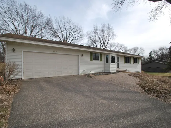 1901 Yorkshire Ave S, Minnetonka, MN 55305
