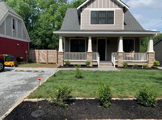 212 Fleming St #1, Hendersonville, NC 28739