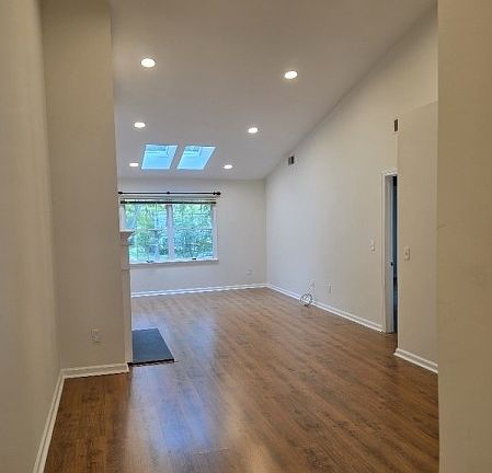 4th image of 20 Alexandria Way