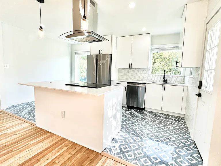 3300 Tom Green St #1 — Photo 7