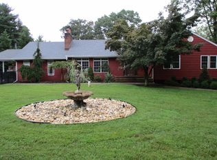 8 Old Farm Rd, Colts Neck, NJ 07722