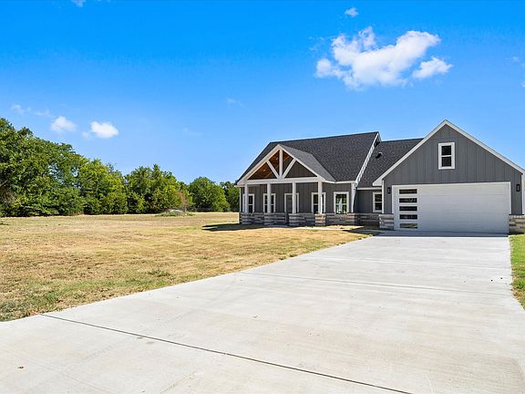 2nd image of 1564 County Road 4732