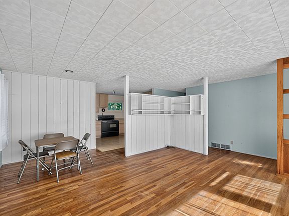 5th image of 1212 N 1st St