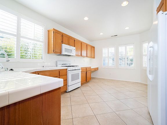 3rd image of 5156 Cerulean Way