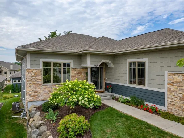 9029 Royal Oaks Cir, Verona, WI 53593