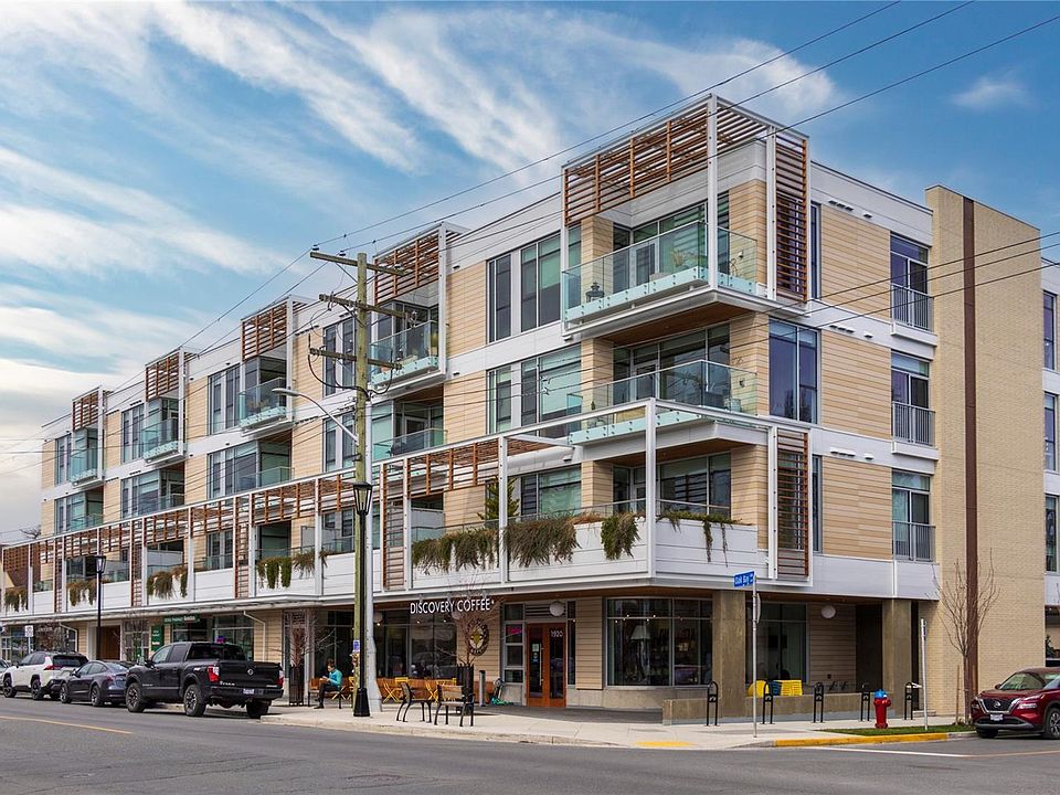 1st image of 1916 Oak Bay Ave #406