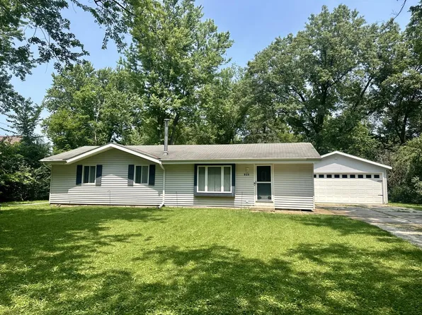 925 Sunset DRIVE, Delafield, WI 53018