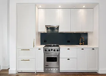 Rented by Warburg