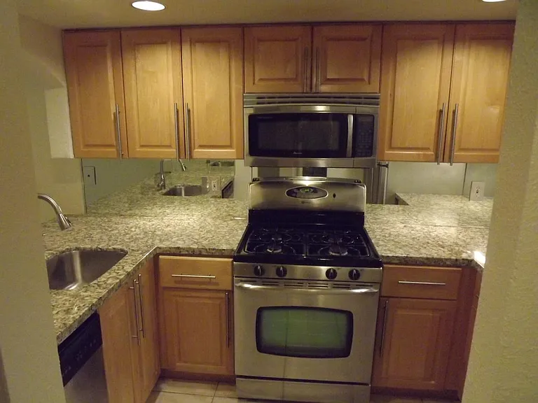 6709 N Kendall Dr #228 — Photo 3