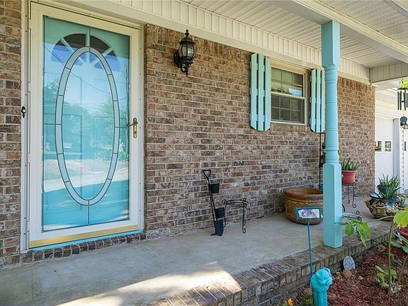 4th image of 4640 Cresant Ln