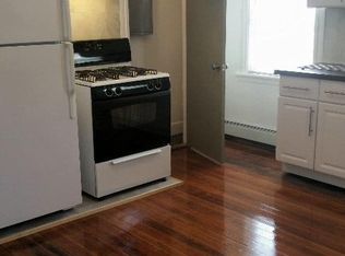 242 Valley St, Providence, RI 02909