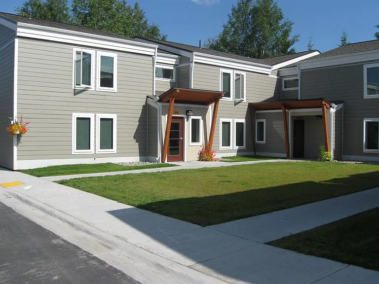 350 S Santa Claus Ln — Photo 1