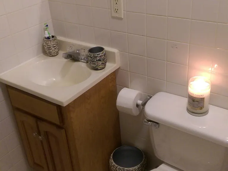 525 Newbury St #B1 — Photo 2