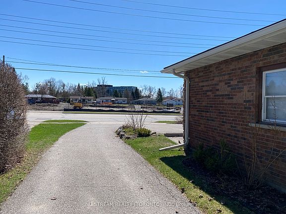 4th image of 552 Big Bay Point Rd