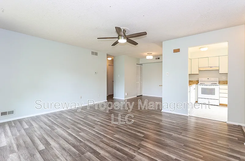 1 bed, 1.0 bath, 760 sqft, $1,600 — Photo 3