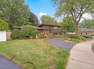 18914 Sharon Ct, Lansing, IL 60438