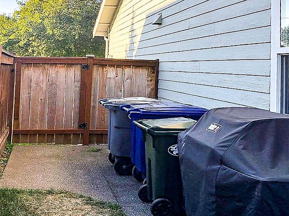 5th image of 8622 133rd Street Ct E