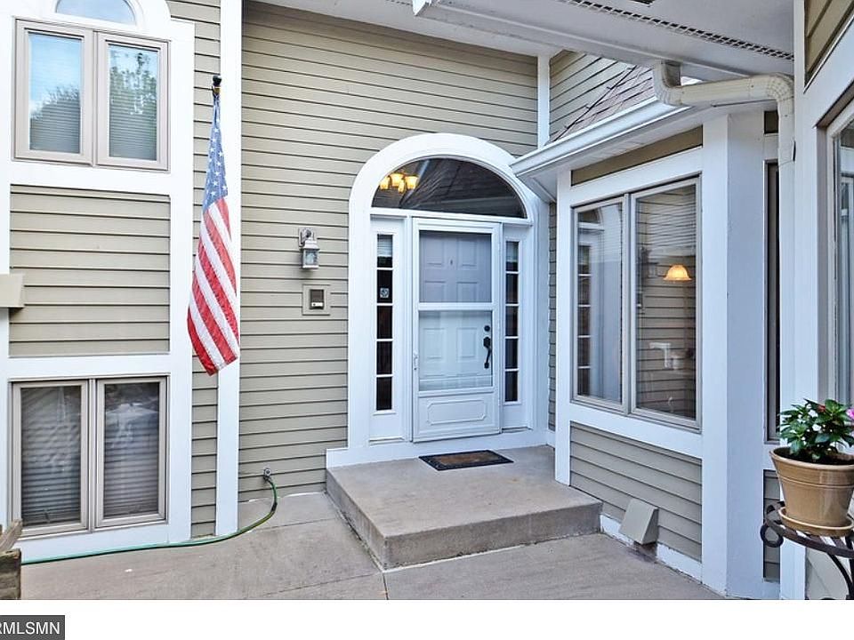 1st image of 8631 Seasons Pkwy